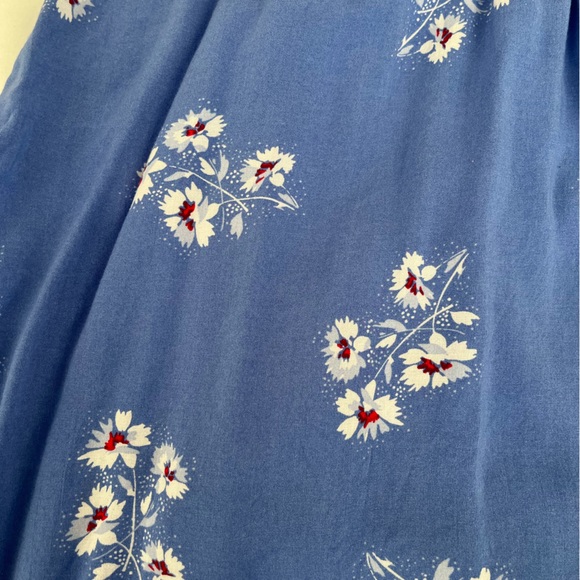 Gap Flowy floral babydoll summer top - Picture 3 of 3